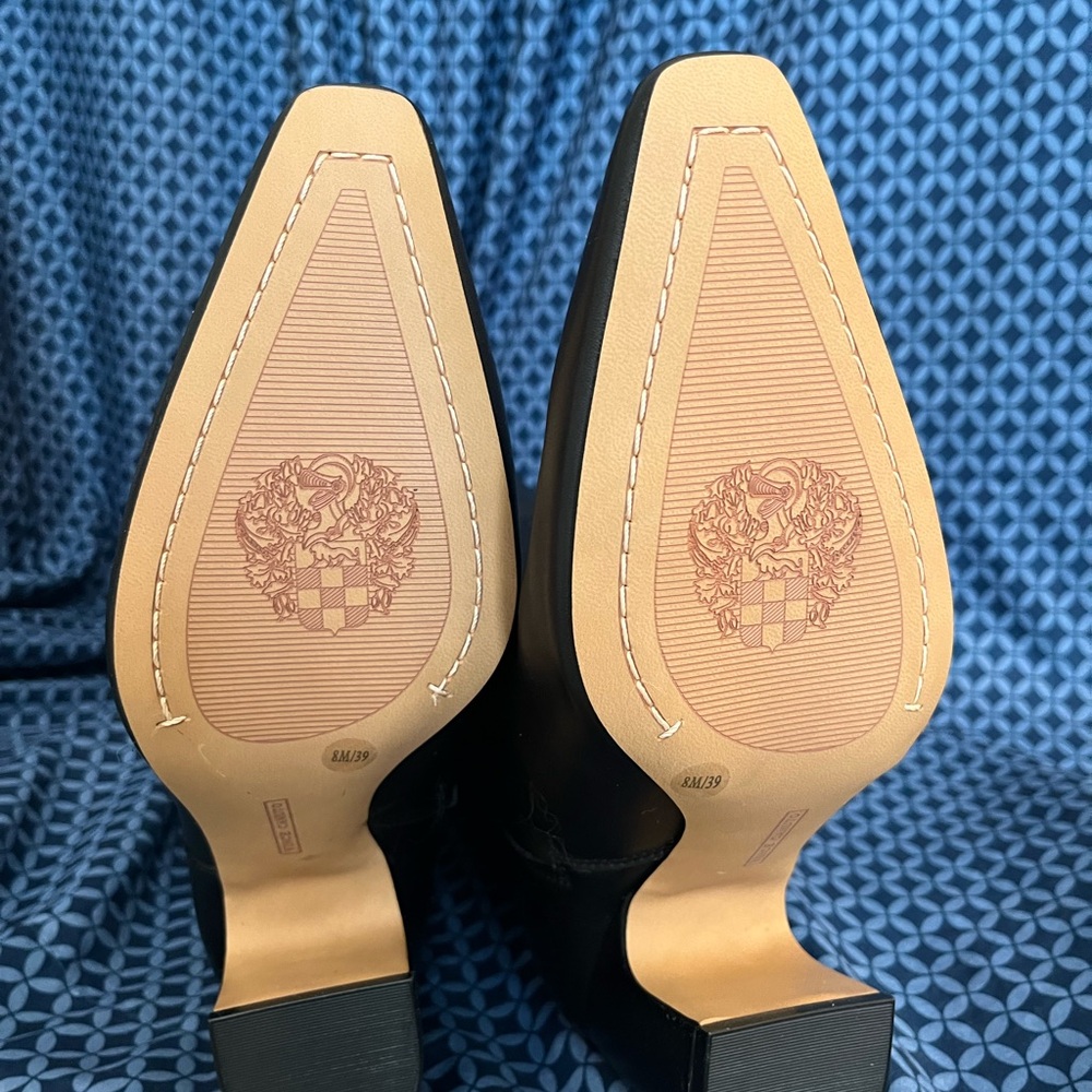 Gorgeous Vince Camuto Cristen boots, new without box. Size 8 - Picture 4 of 7